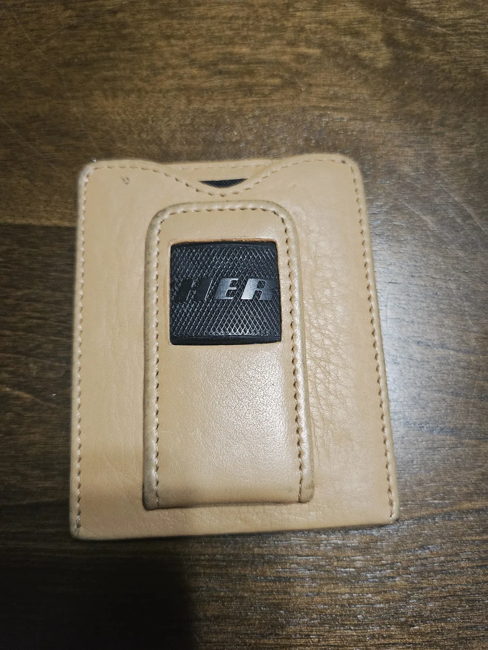 Incase Tan Leather Card Wallet with Magnetic Clip